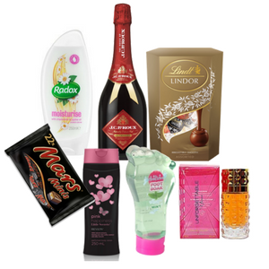 Hamper - Love Is In The Air - HERS
