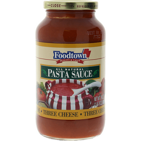 Foodtown Three Cheese Pasta Sauce 680 g