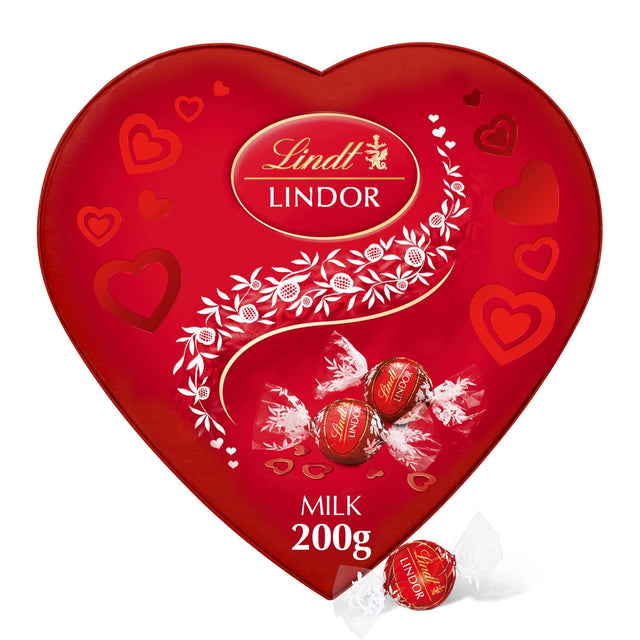 Lindt Lindor Milk Chocolate Heart 200 g