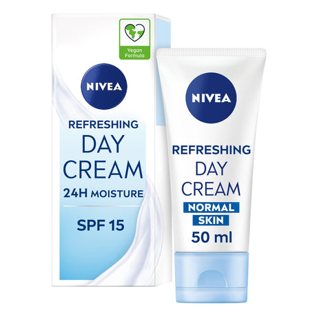 Nivea Refreshing Day Cream Moisturiser SPF 15 Normal Skin 50 ml